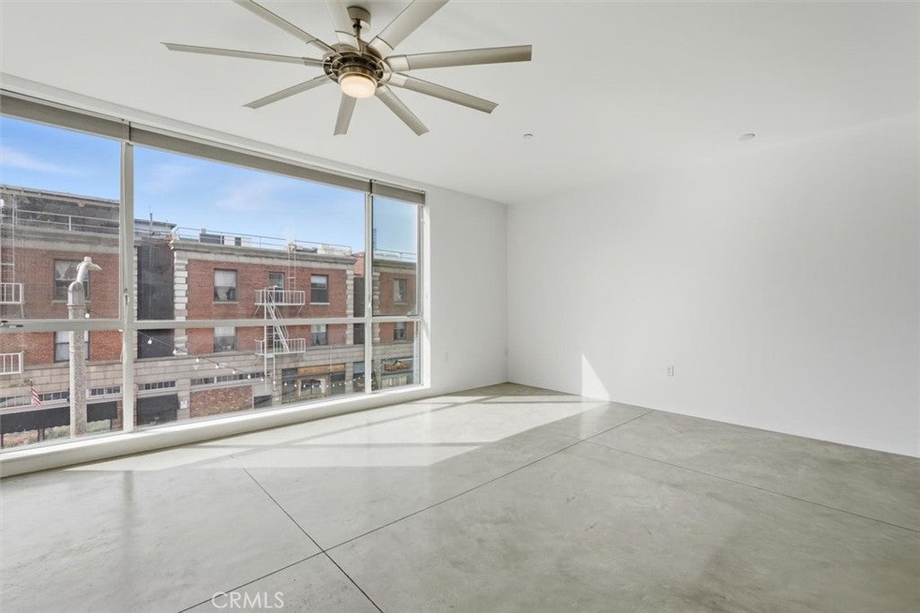 Photo of Listing #PV25235347