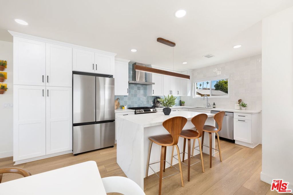 Photo of Listing #25604817