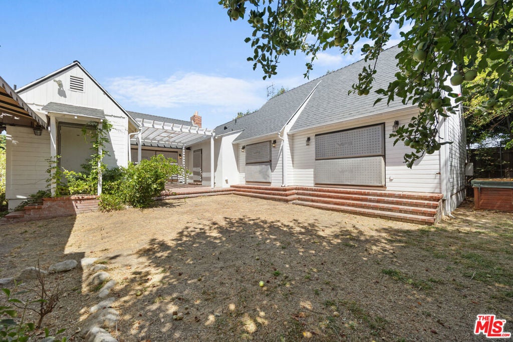 Photo of Listing #25605199