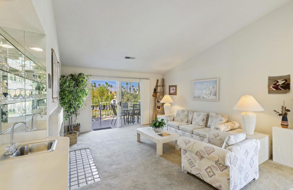 190 Firestone Drive, Palm Desert