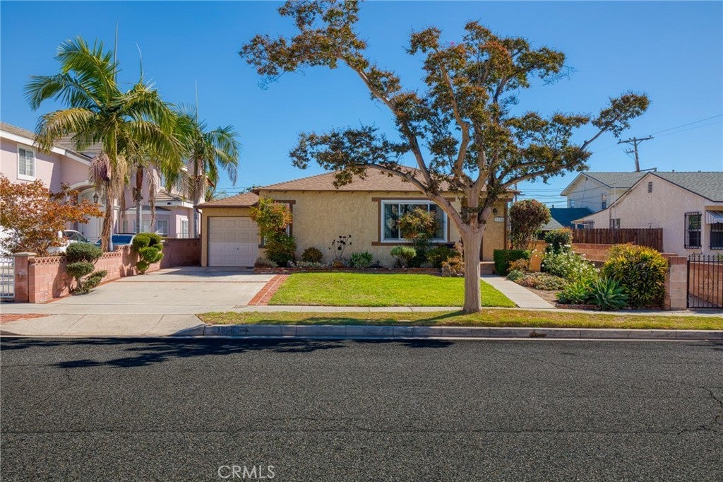 Photo of Listing #OC25238270