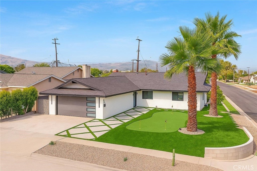 Photo of Listing #DW25238827