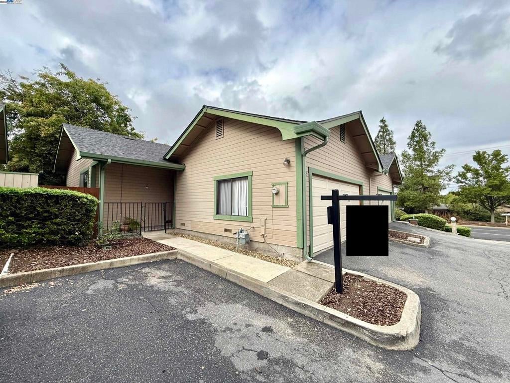 Photo of Listing #41114635