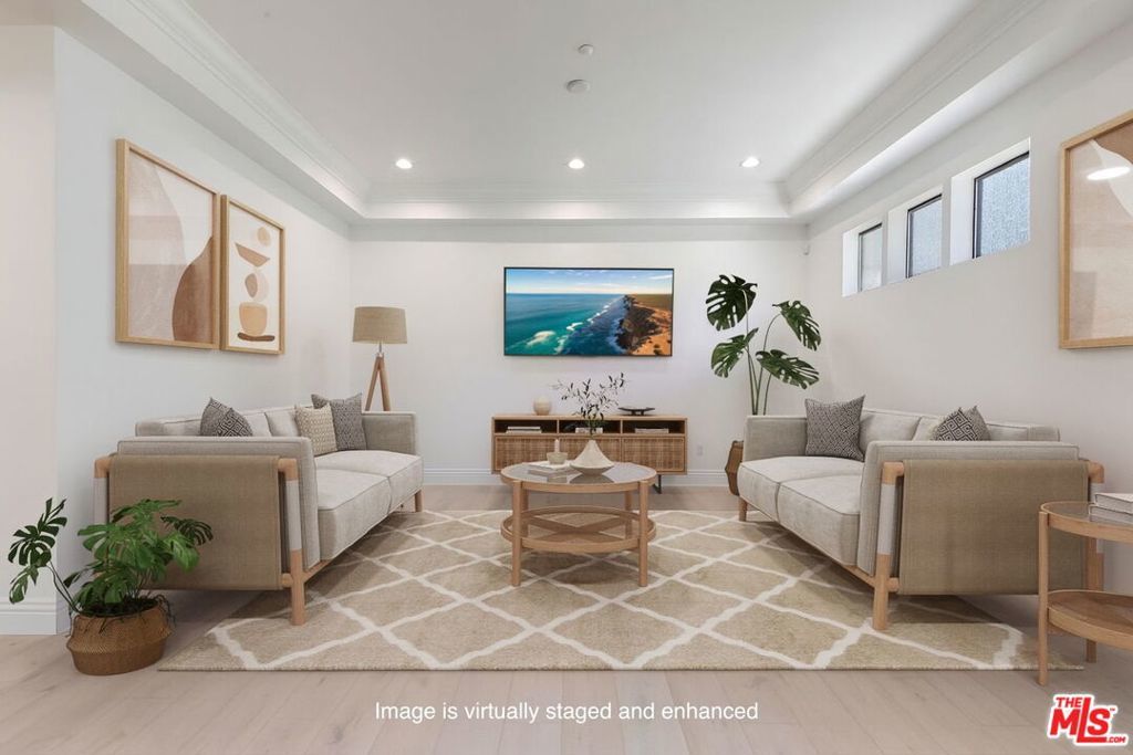 Photo of Listing #25604355