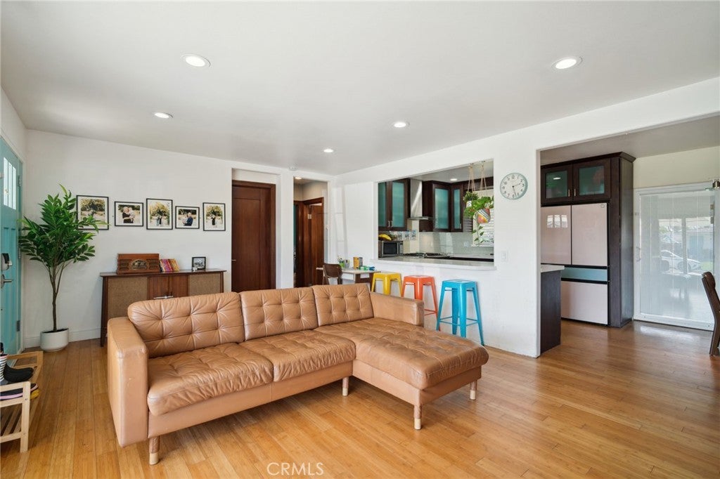 Photo of Listing #SW25043177