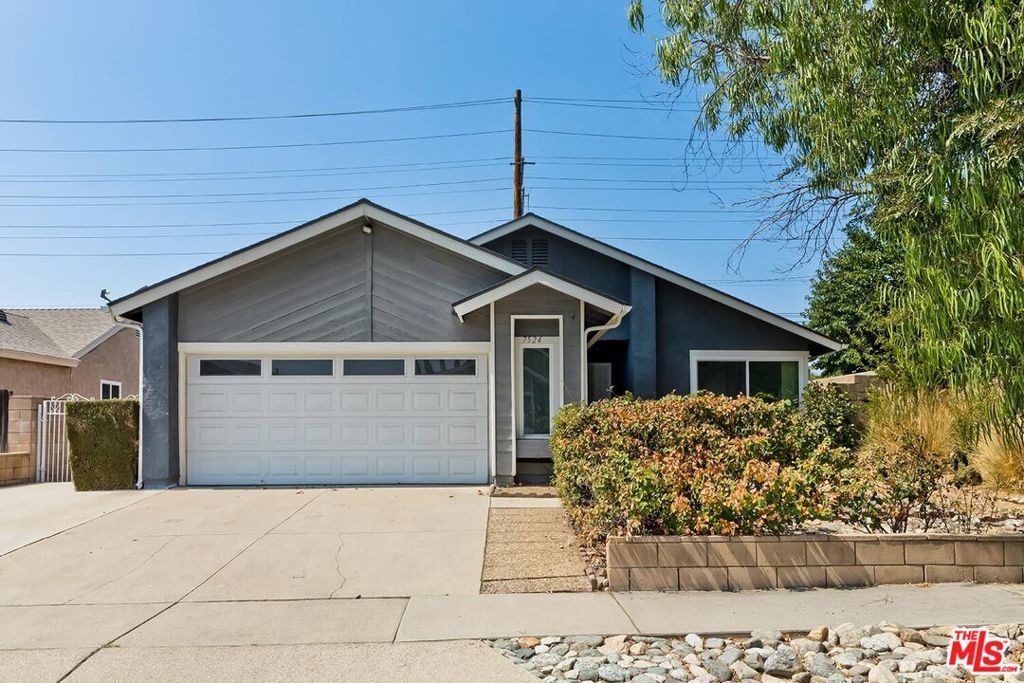 Photo of Listing #25591355