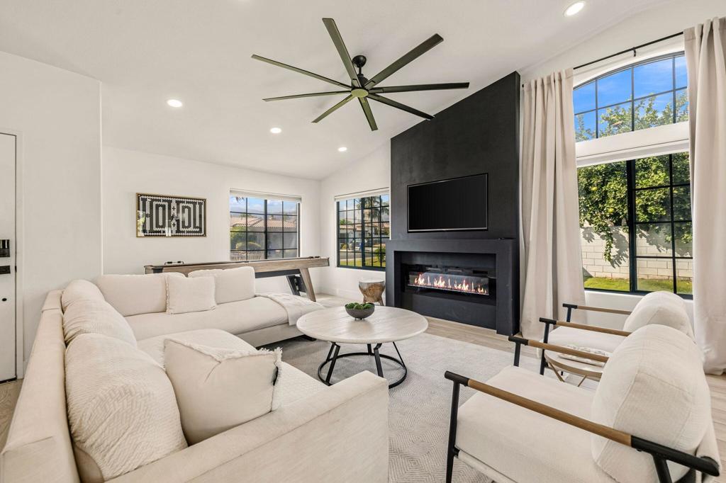 74560 Moss Rose Drive, Palm Desert