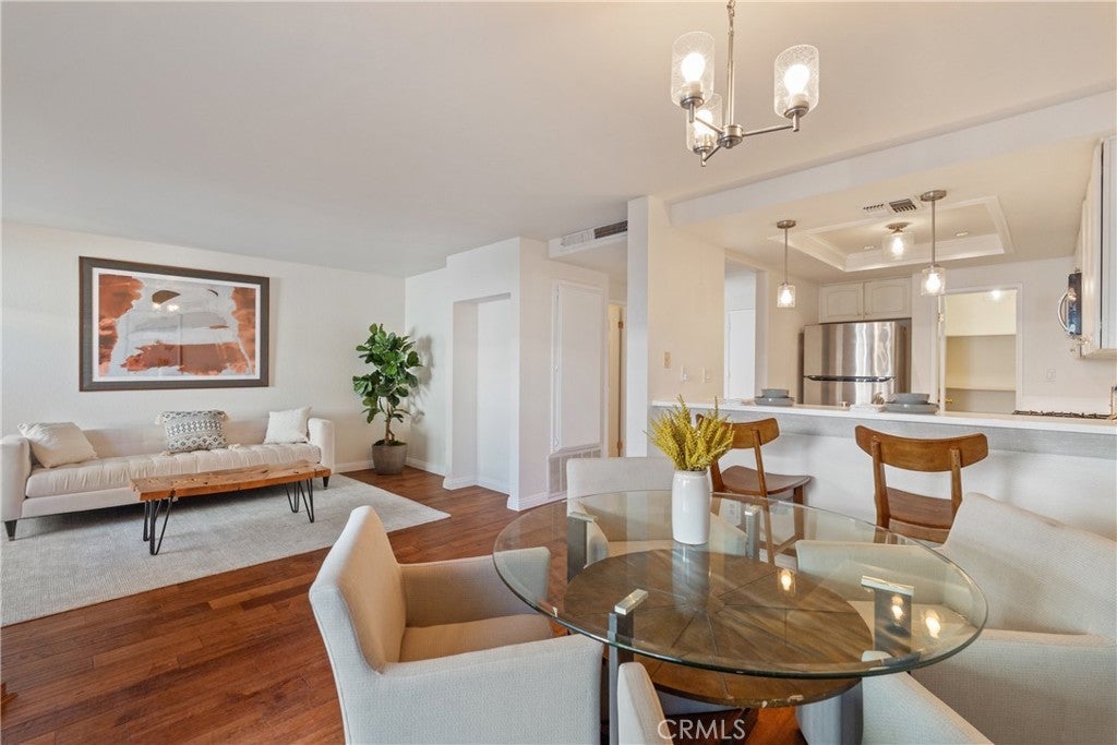 Photo of Listing #SB25238601