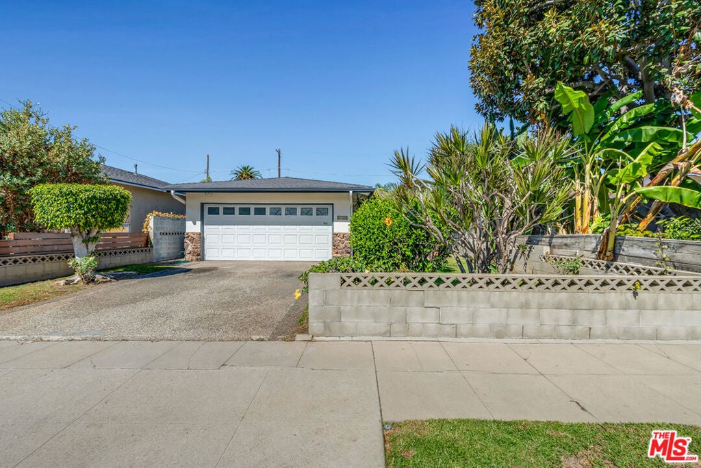 Photo of Listing #25606067