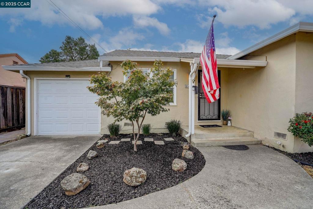 Photo of Listing #41114702