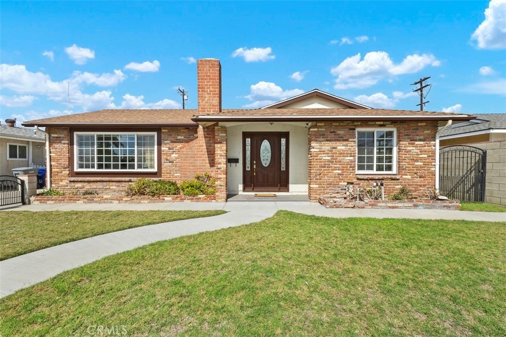 Photo of Listing #OC25239791