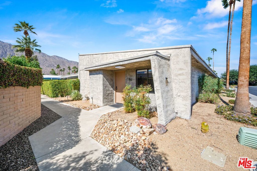 1111 E Ramon Road # 80, Palm Springs