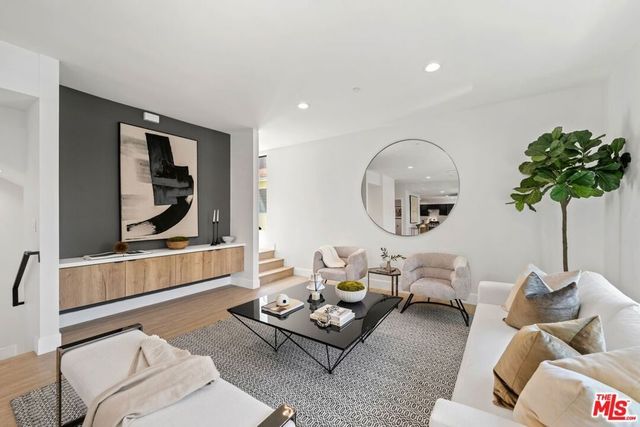 1624 N Normandie Avenue # B, Los Angeles
