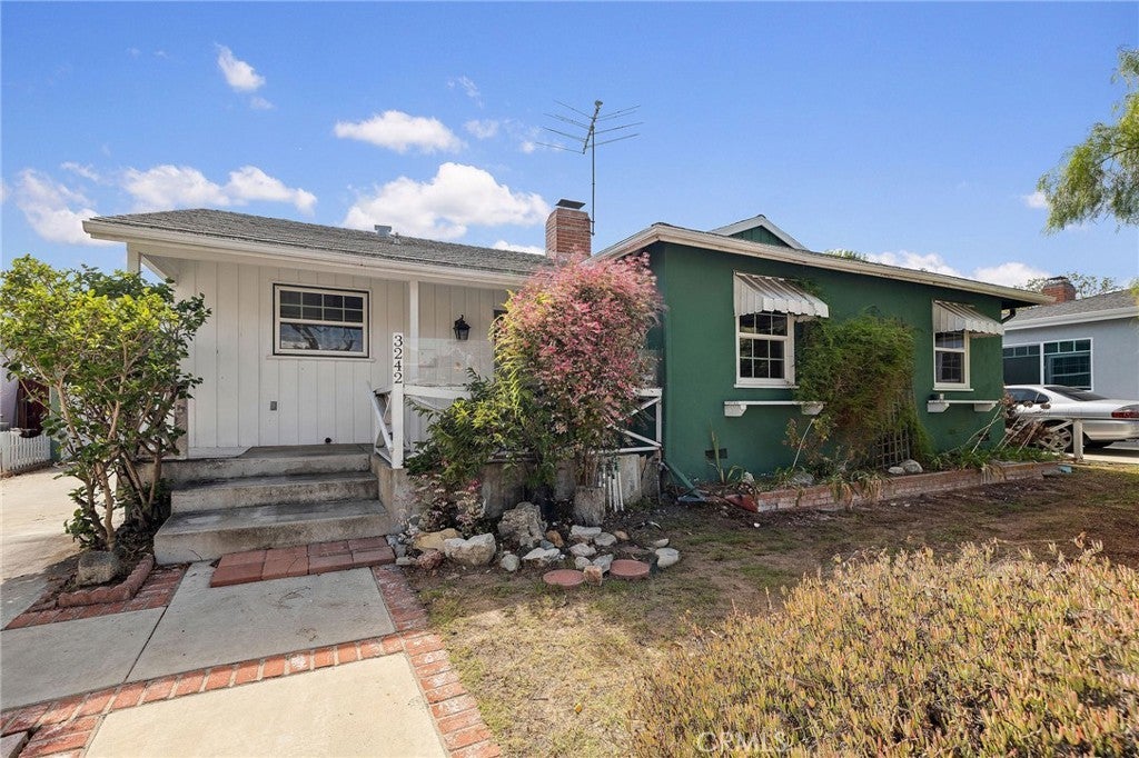 Photo of Listing #SB25223561