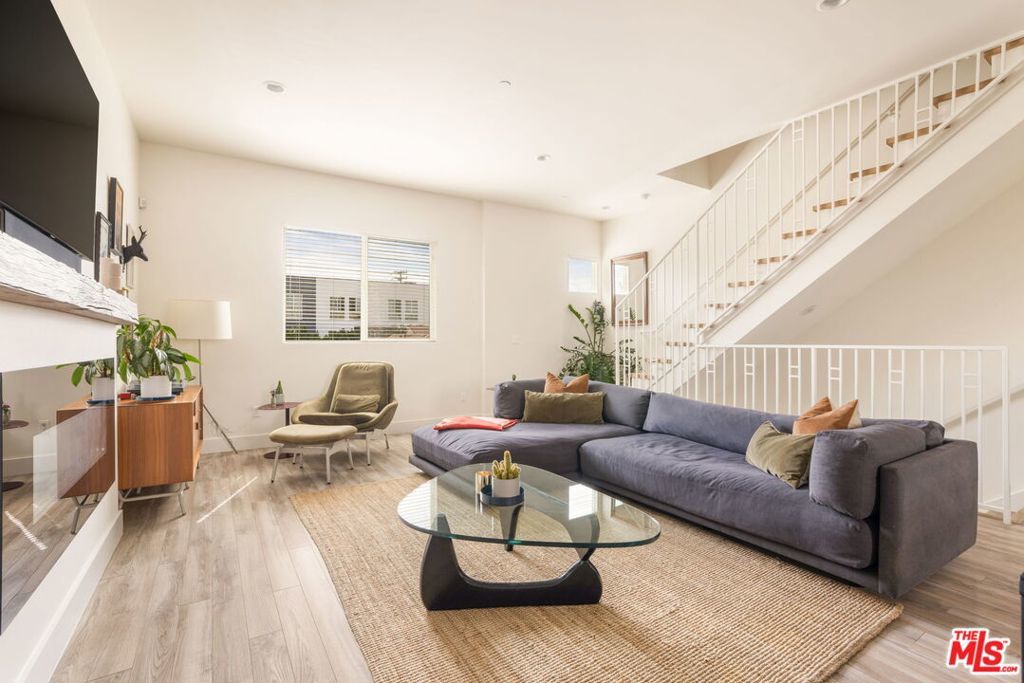 Photo of Listing #25606109