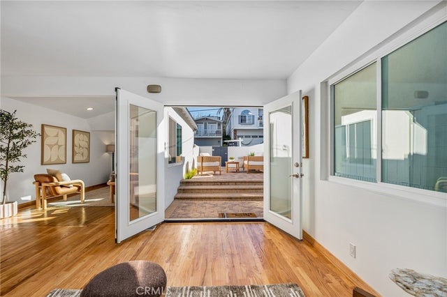 1287 7th Street, Hermosa Beach.