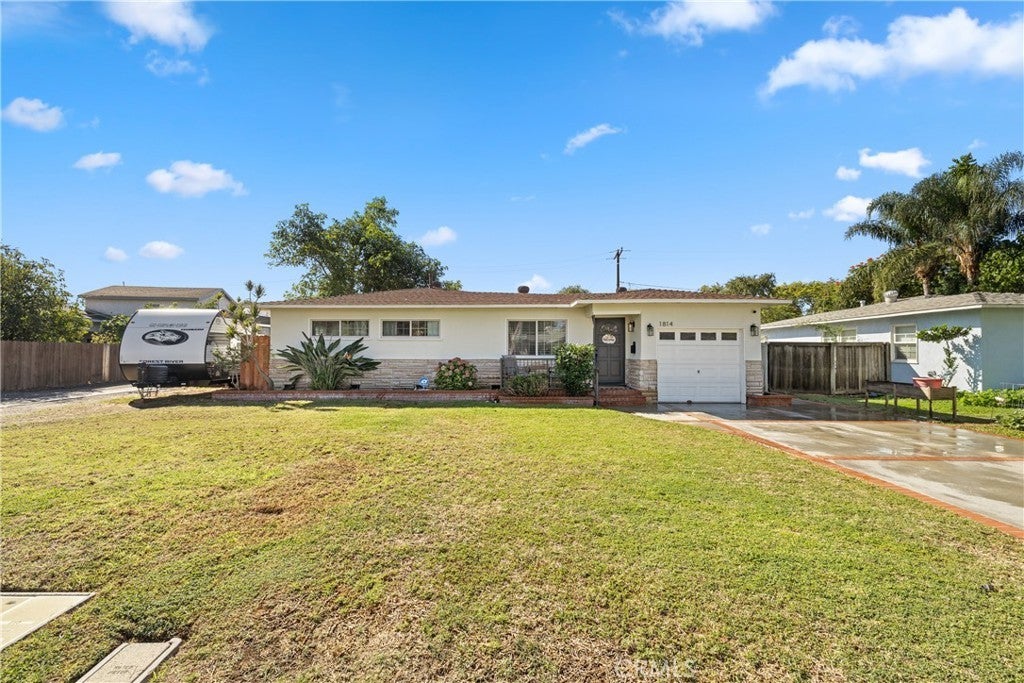 Photo of Listing #OC25238503