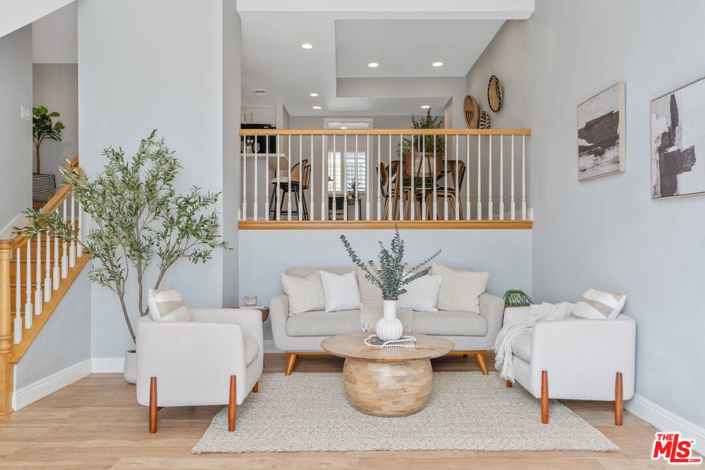 Photo of Listing #25605729