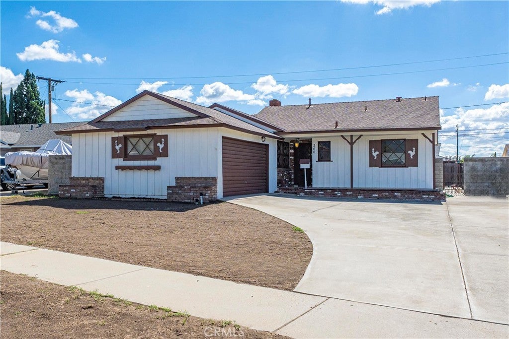 Photo of Listing #CV25221194