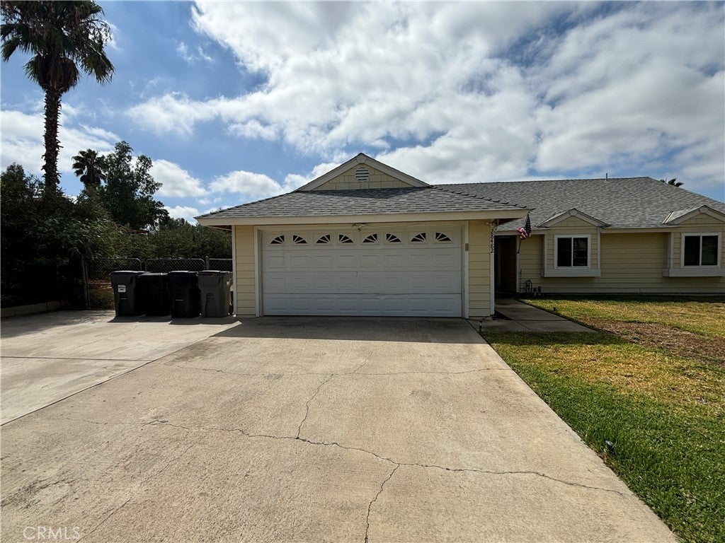 Photo of Listing #IV25239817