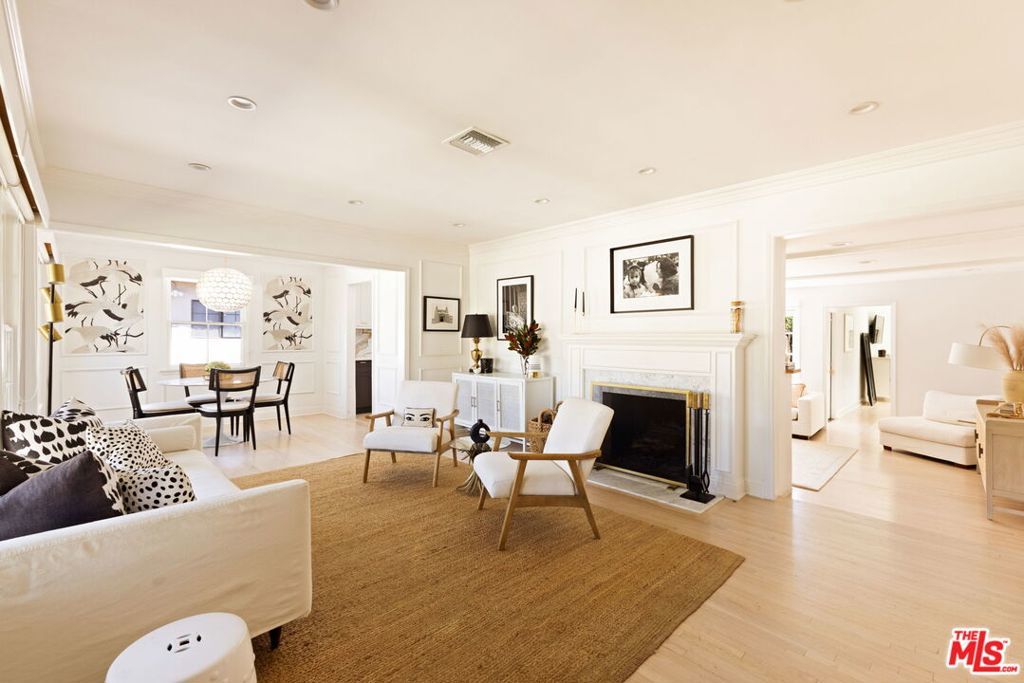 Photo of Listing #25605935