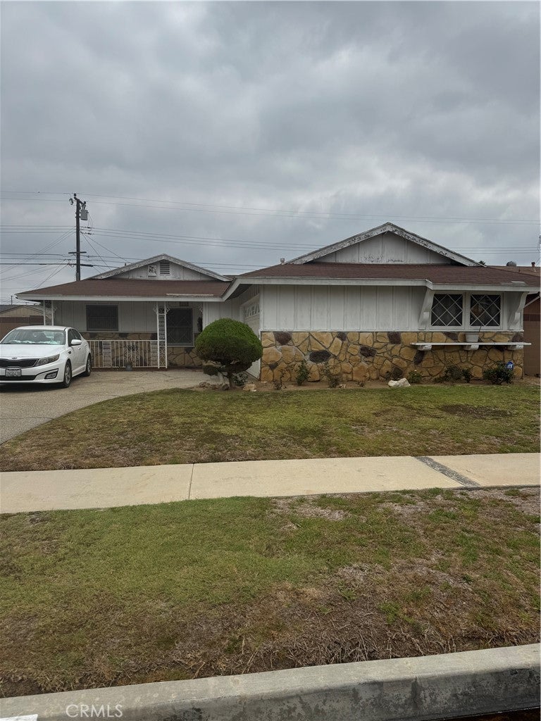 Photo of Listing #IV25241315