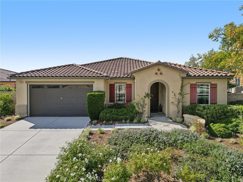 Photo of Listing #IV25240540