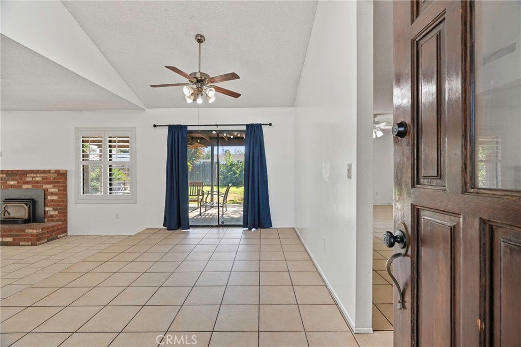 Photo of Listing #SR25241523