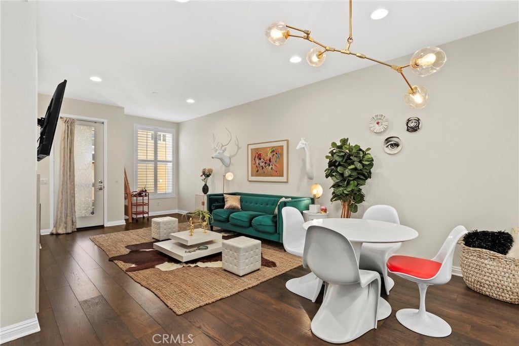 Photo of Listing #SB25239368