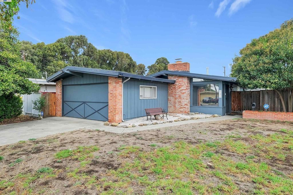 Photo of Listing #41114997