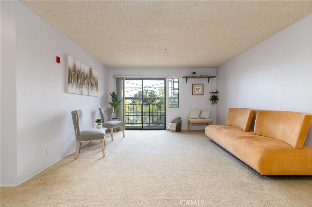 Photo of Listing #PW25236803