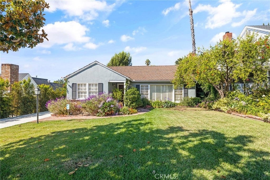 Photo of Listing #PW25241835