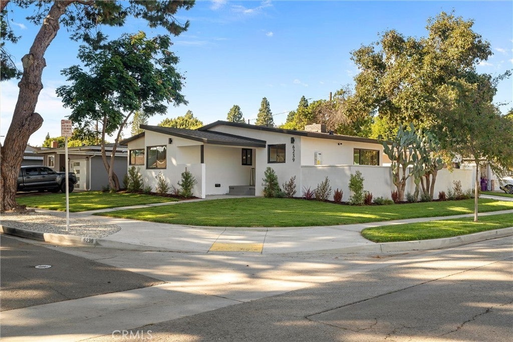 Photo of Listing #DW25241808