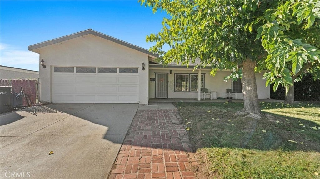 Photo of Listing #CV25241919