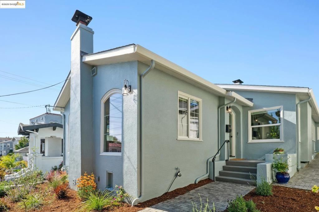 Photo of Listing #41115096