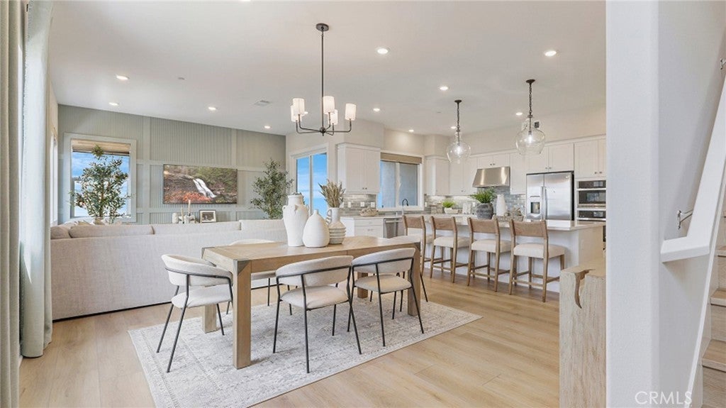 Photo of Listing #OC25242023