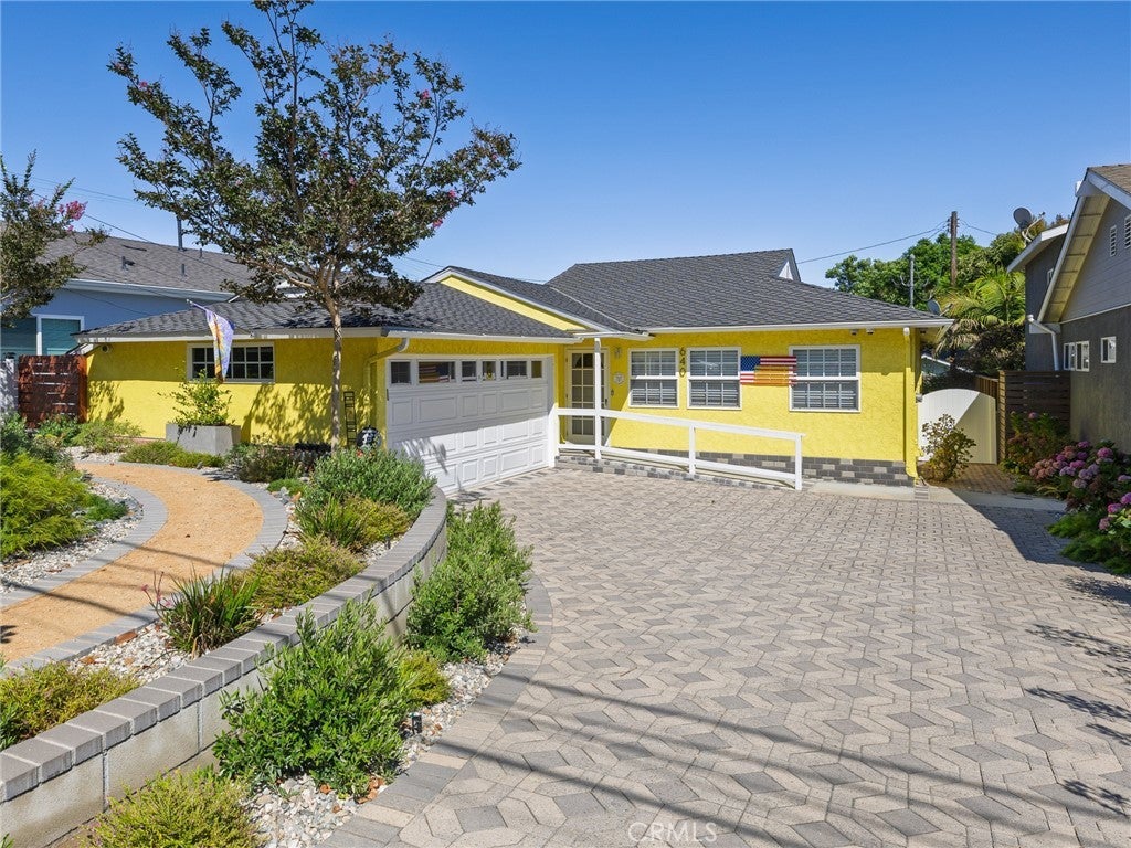 Photo of Listing #SB25201354