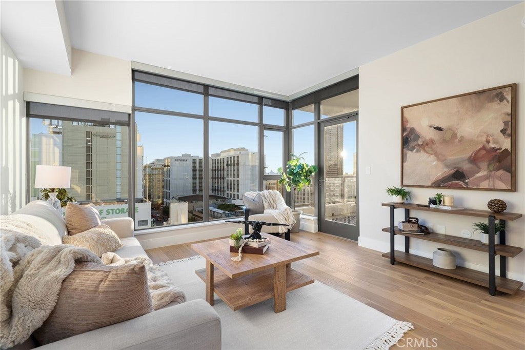 Photo of Listing #PW25239827