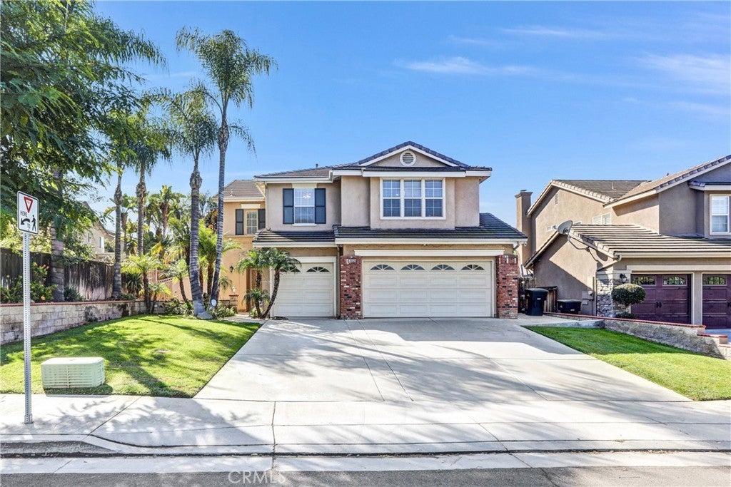 Photo of Listing #IV25242465