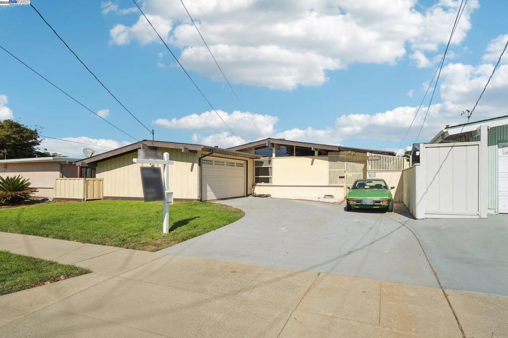 Photo of Listing #41115180