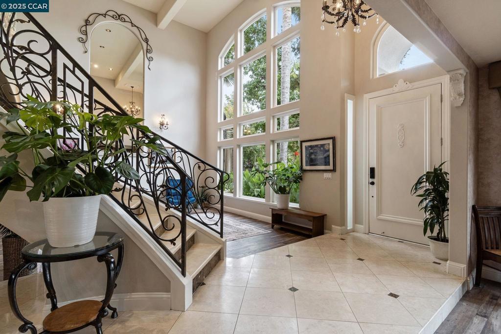 Photo of Listing #41115210