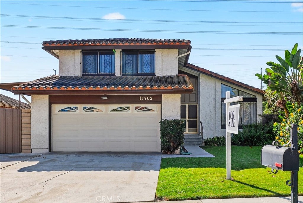 Photo of Listing #RS25242641