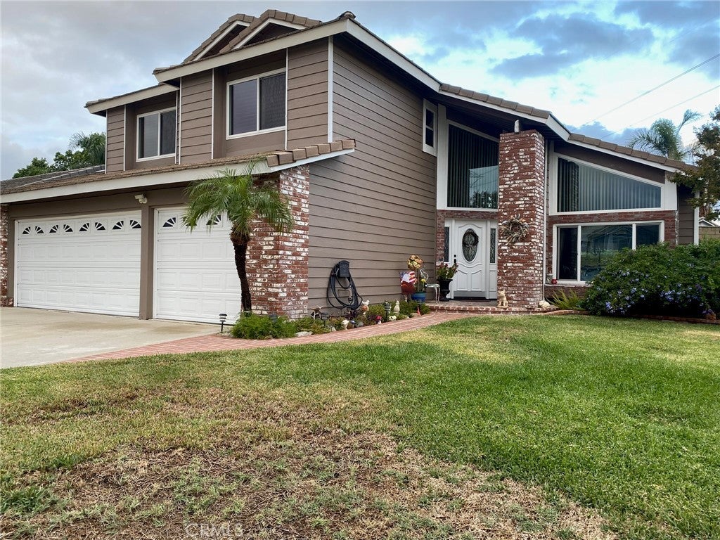 Photo of Listing #CV25242689