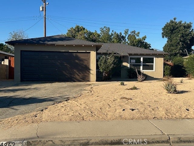 Photo of Listing #IV25242761