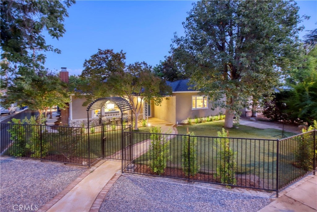 Photo of Listing #BB25239180