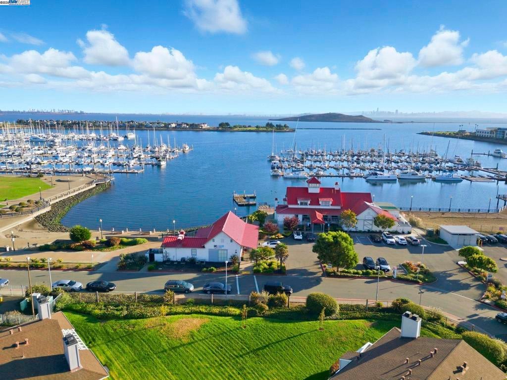 Photo of Listing #41115285