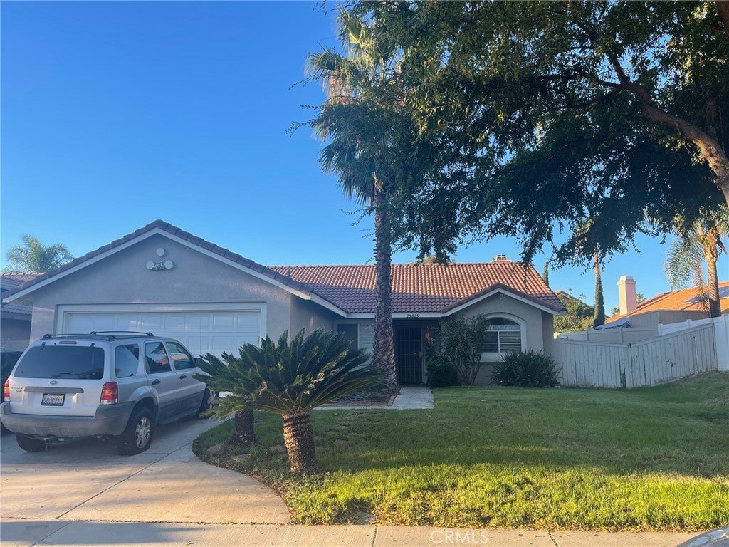 Photo of Listing #IV25243519