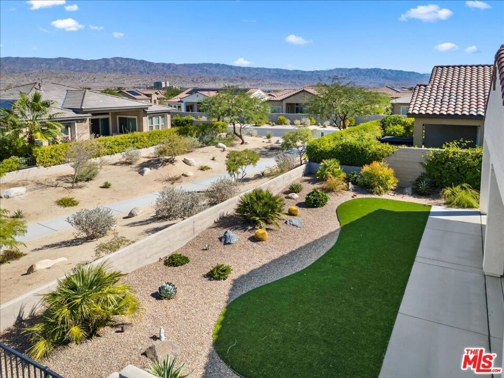 86 Burgundy, Rancho Mirage