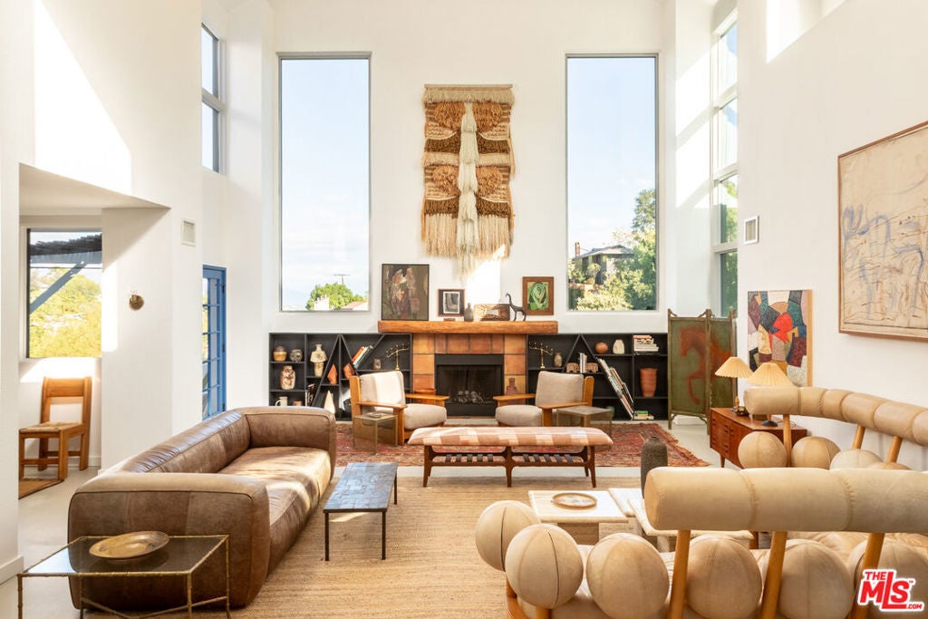 Photo of Listing #25608415