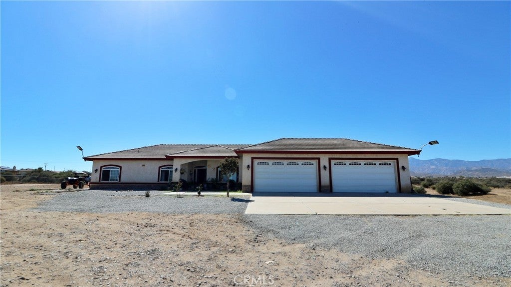 Photo of Listing #IV25244178